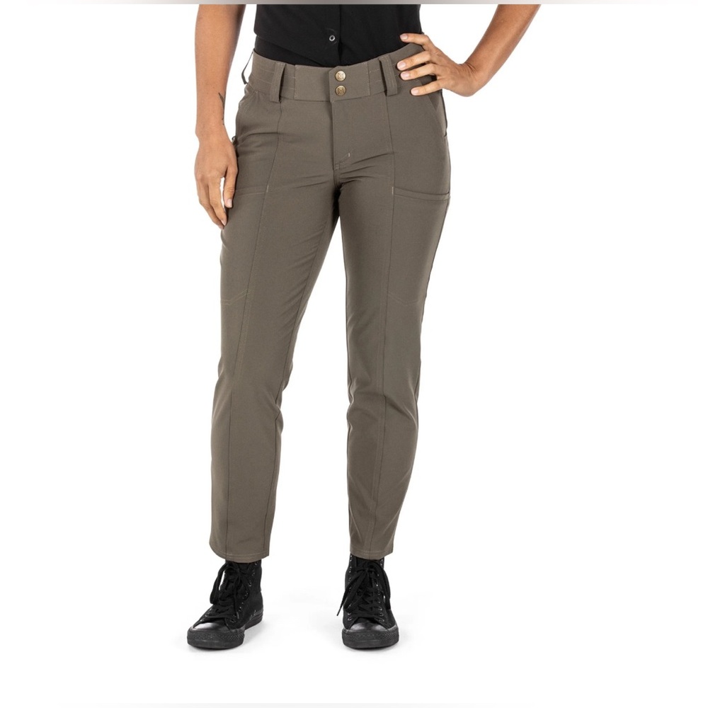NWOT 5.11 Tactical Women's 8-Pocket Functional Cargo Vista Pant, Ranger Green, 4